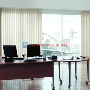 Rèm sáo đứng chống nóng cản nắng
