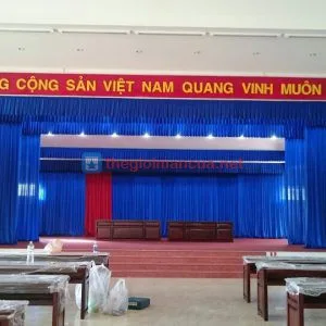 Màn sân khấu M105