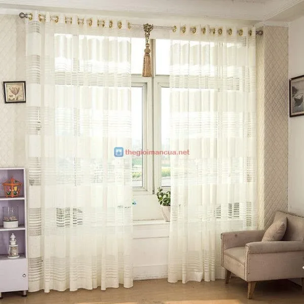 Rèm vải voan trang trí phòng khách đẹp